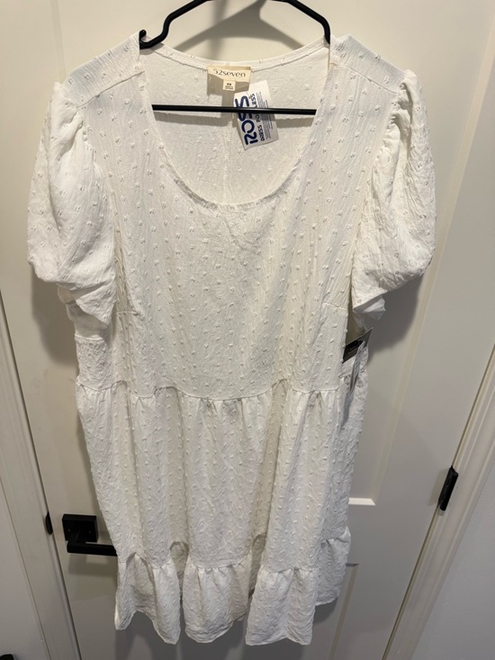 52Seven Dresses & Skirts - 52seven White Swiss Dot Puff-Sleeve Tiered Dress